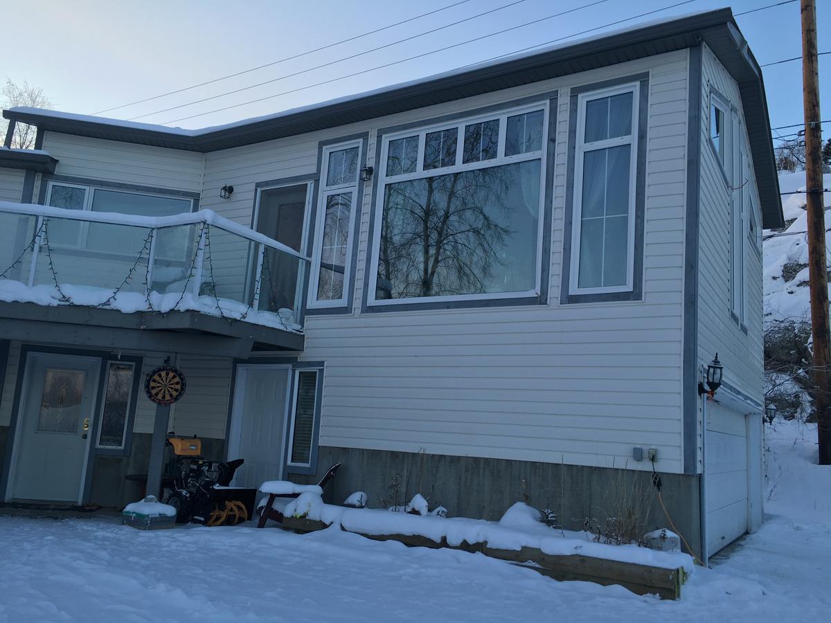 Mabuhay Lakeside Manor Bed & Breakfast Yellowknife Dış mekan fotoğraf