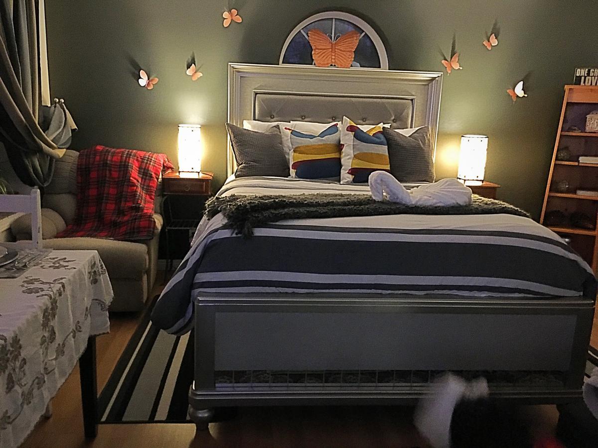 Mabuhay Lakeside Manor Bed & Breakfast Yellowknife Dış mekan fotoğraf