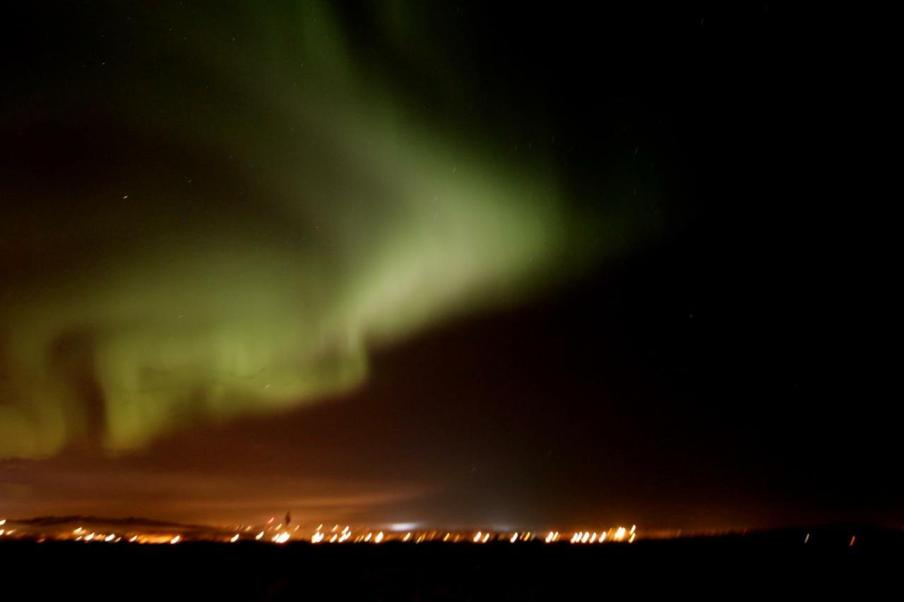 Mabuhay Lakeside Manor Bed & Breakfast Yellowknife Dış mekan fotoğraf