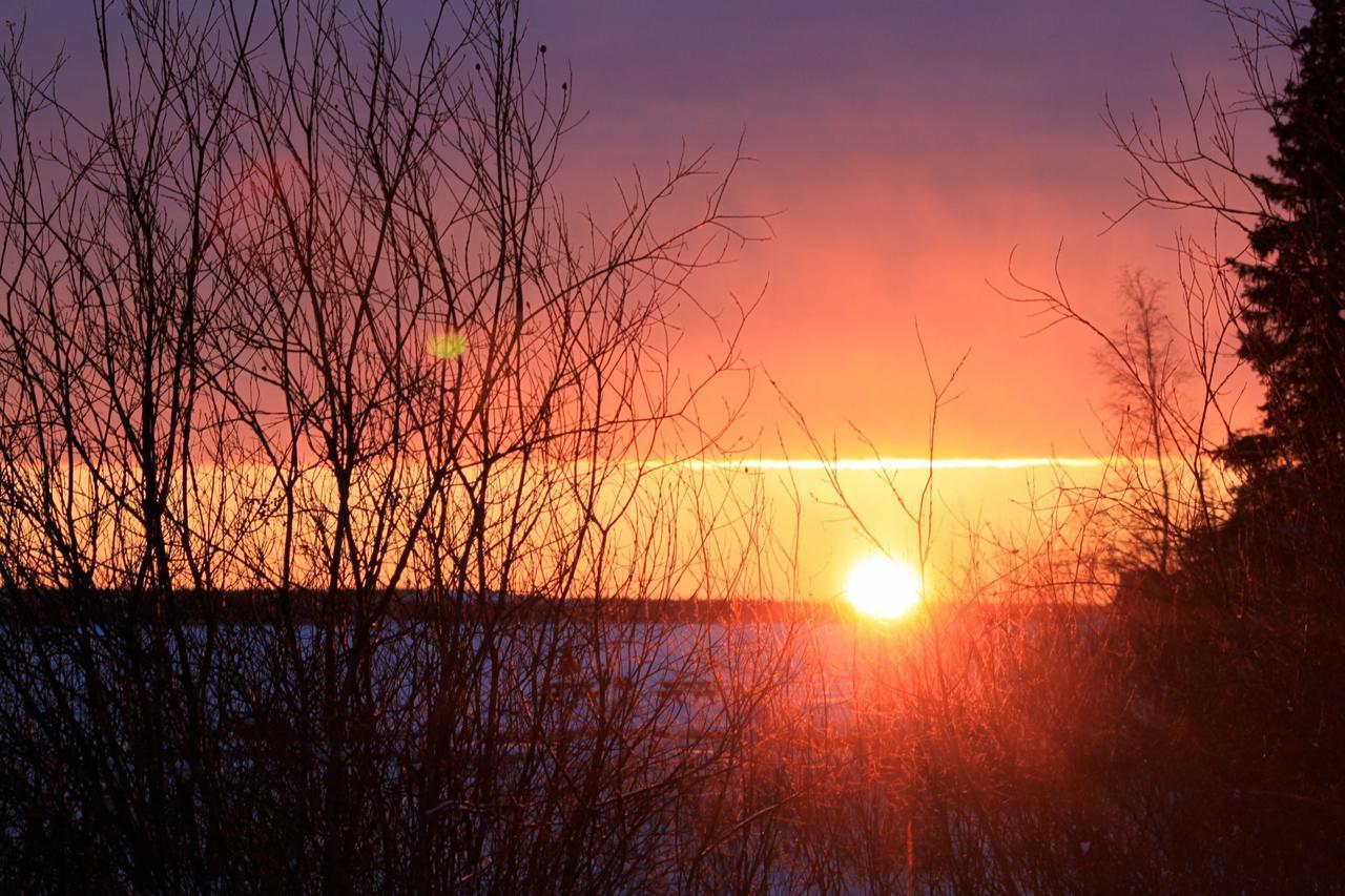 Mabuhay Lakeside Manor Bed & Breakfast Yellowknife Dış mekan fotoğraf