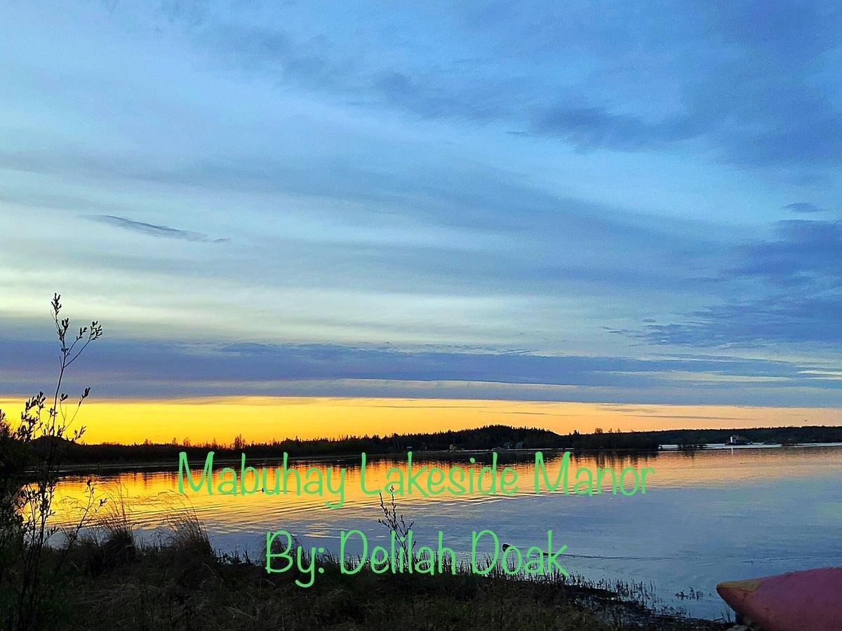 Mabuhay Lakeside Manor Bed & Breakfast Yellowknife Dış mekan fotoğraf