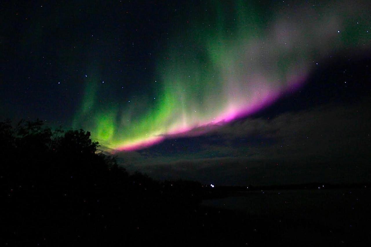 Mabuhay Lakeside Manor Bed & Breakfast Yellowknife Dış mekan fotoğraf