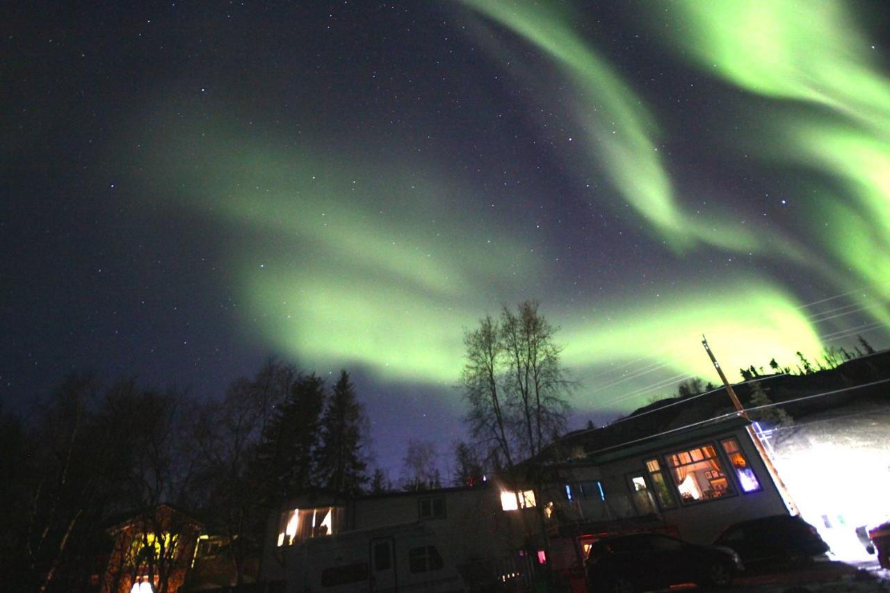 Mabuhay Lakeside Manor Bed & Breakfast Yellowknife Dış mekan fotoğraf